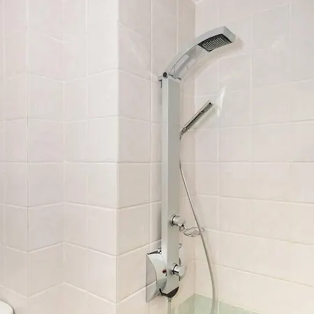 Amazing With Private Outdoor Jacuzzi!! Апартаменты Ханья