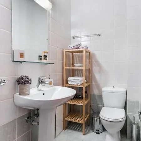 Amazing With Private Outdoor Jacuzzi!! *