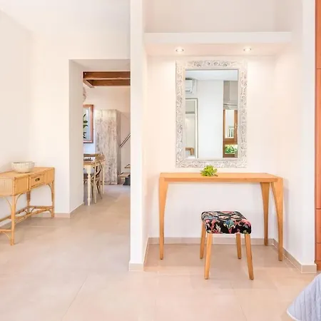 Amazing With Private Outdoor Jacuzzi!! * Chania (Crete)